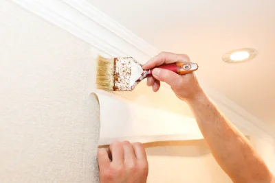 Pose de papier peint à Villemain — revêtements muraux et toiles de verre